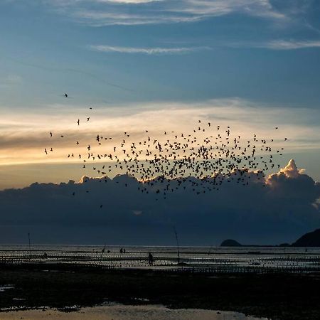 Beach-Front Sumbawa Surf House Lemonga 外观 照片