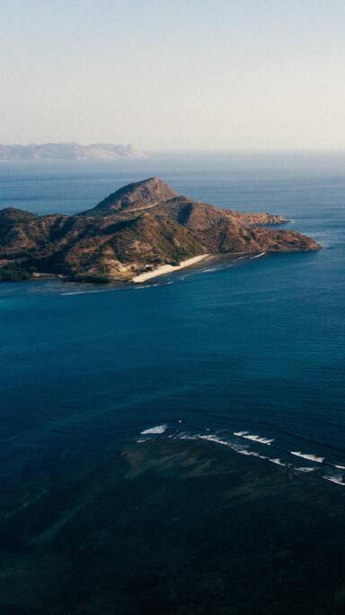 Beach-Front Sumbawa Surf House Lemonga 外观 照片