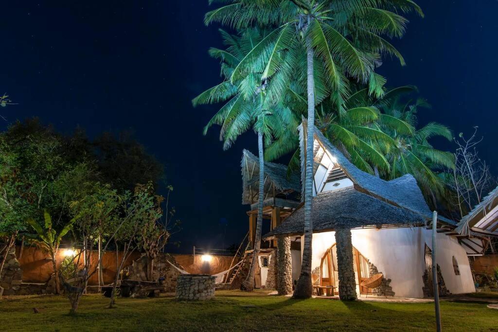 Beach-Front Sumbawa Surf House Lemonga 外观 照片