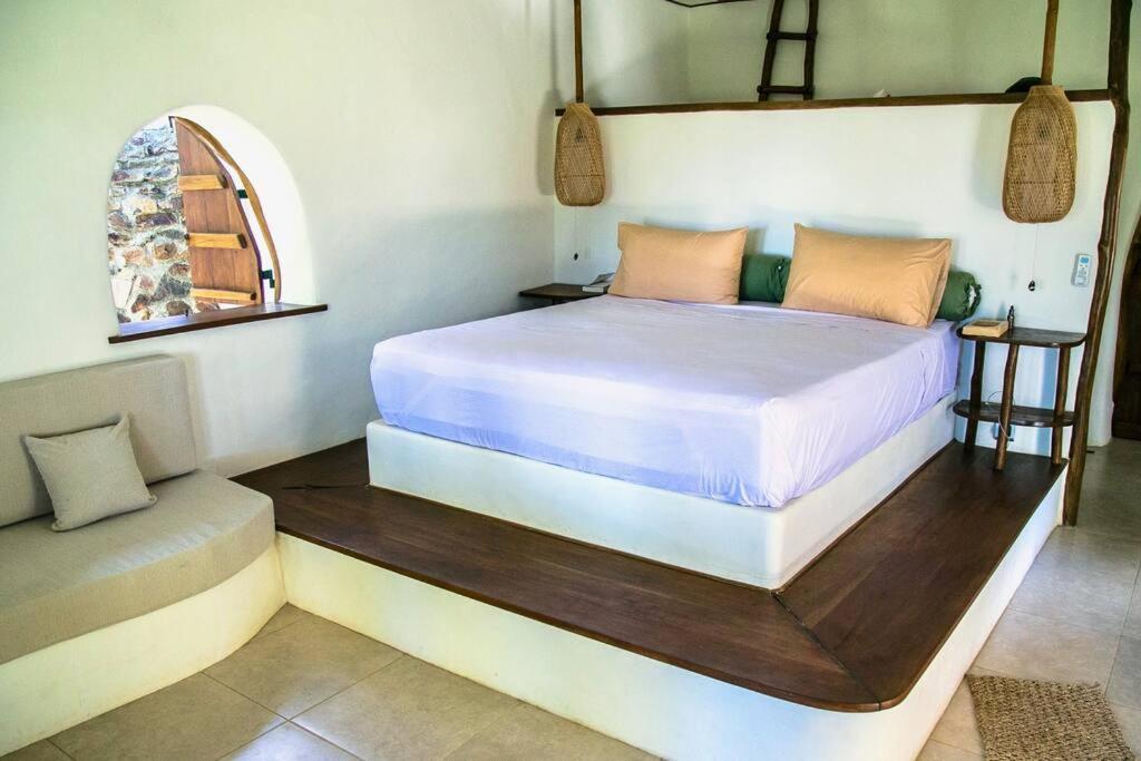 Beach-Front Sumbawa Surf House Lemonga 外观 照片