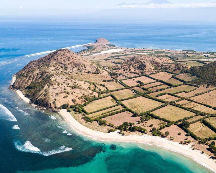 Beach-Front Sumbawa Surf House Lemonga 外观 照片