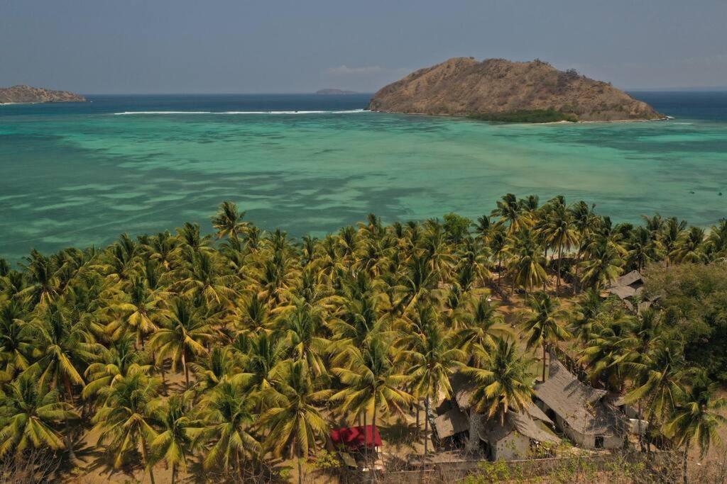 Beach-Front Sumbawa Surf House Lemonga 外观 照片